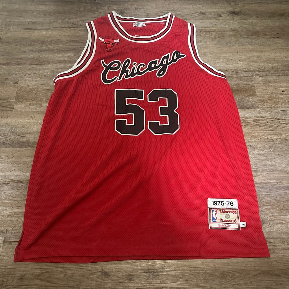 Mitchell & Ness Artis Gilmore Chicago Bulls 1975-76 Jersey Red 4XL 53 NBA